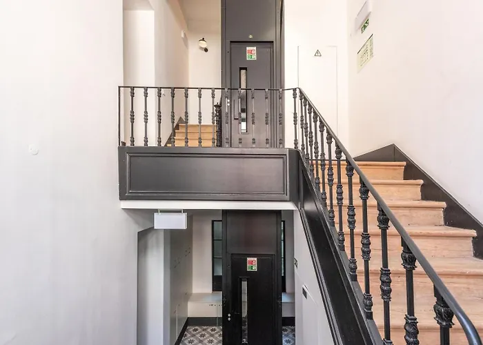 Guestready - Ray Of Light * Lissabon