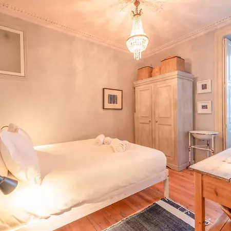 Guestready - Ray Of Light * Lissabon