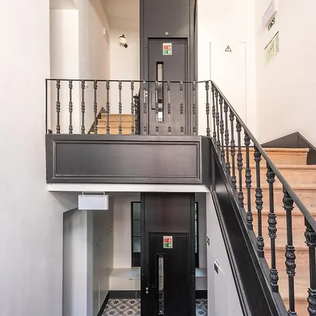 Guestready - Ray Of Light * Lisbona